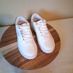 Puma Karina trainer woman's white size. 7. Like new? Excellent condition.